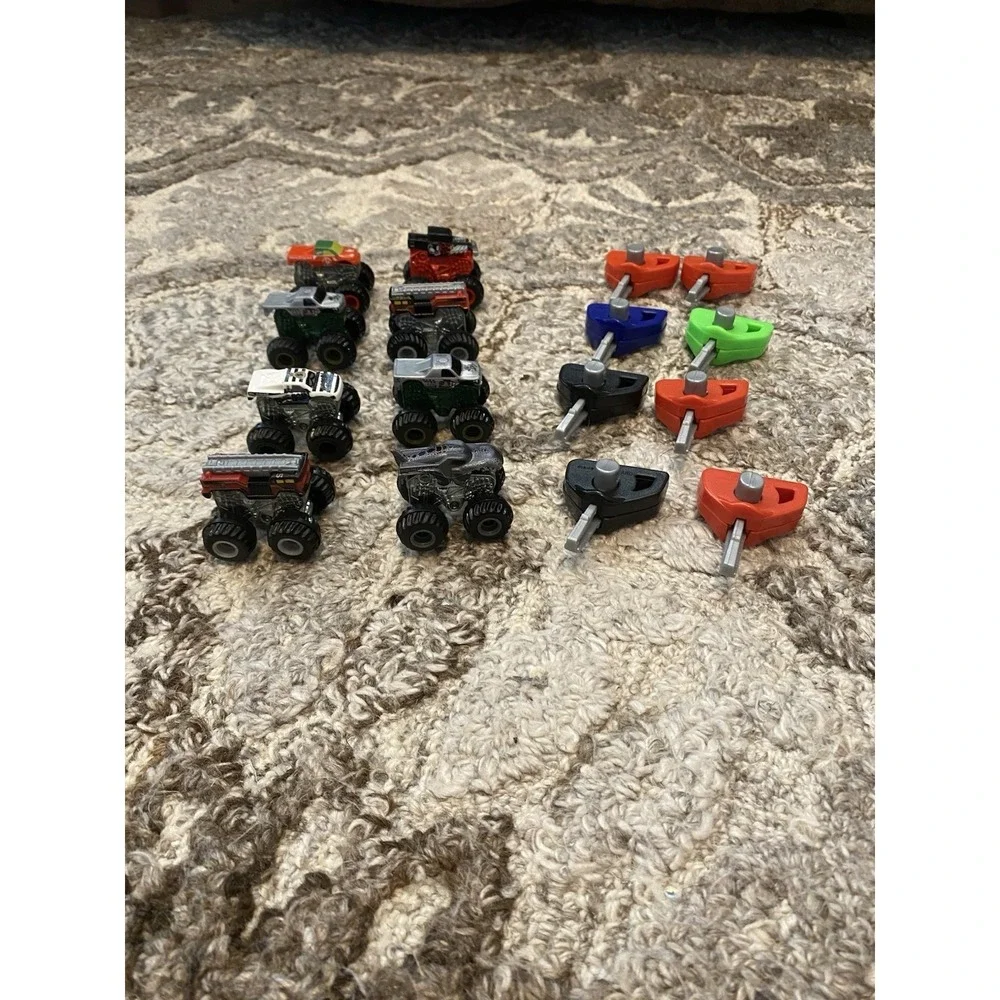 Hot Wheels Monster Trucks Mighty Minis Key Launchers Mini Launcher Truck Lot 8
